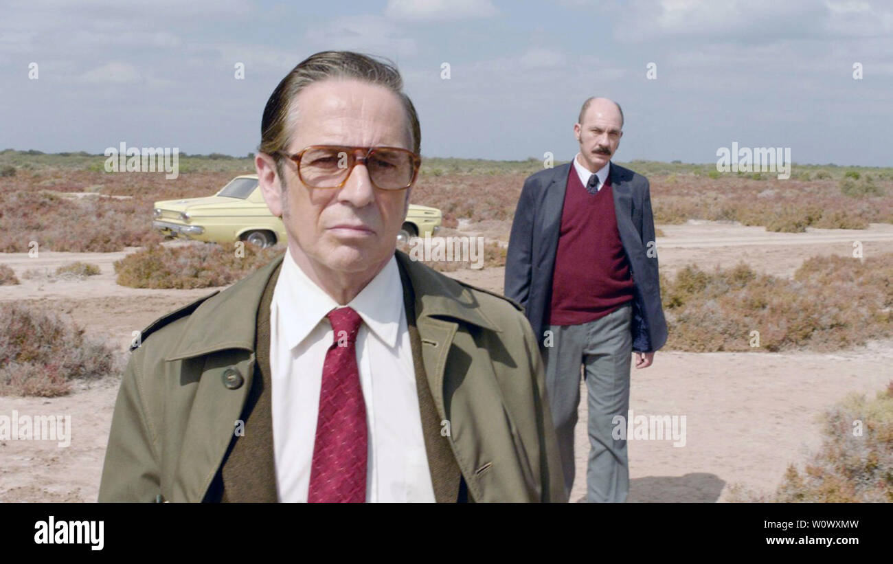 Rojo ist ein 2018 Film unter der Regie von Benjamin Naishtat. Dieses Foto ist nur für den redaktionellen Gebrauch bestimmt und unterliegen dem Copyright der Film Company und/oder der bezeichneten Fotograf durch den Film oder die Produktion Firma zugewiesen. Stockfoto