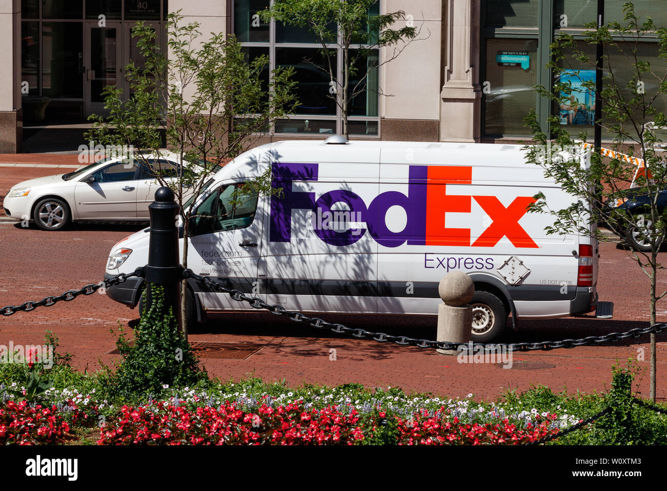 Indianapolis - ca. Juni 2019: Federal Express Lieferwagen. FedEx ist eine weltweite Lieferung Unternehmen I Stockfoto