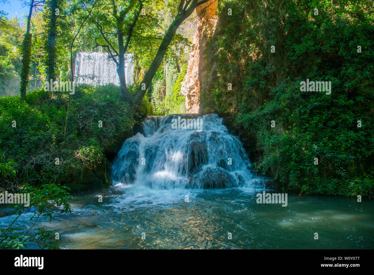Baño de Diana Kaskade. Monasterio de Piedra Natural Park, Argonyos, Provinz Zaragoza, Aragon, Spanien. Stockfoto