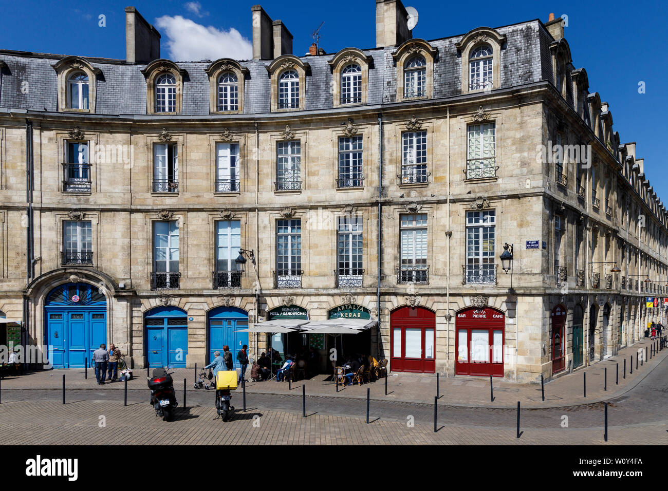 Place De Bir-Hakeim in Bordeaux, Frankreich. UNESCO-Weltkulturerbe und wichtigen touristischen Reiseziel innerhalb der Stadt. Stockfoto