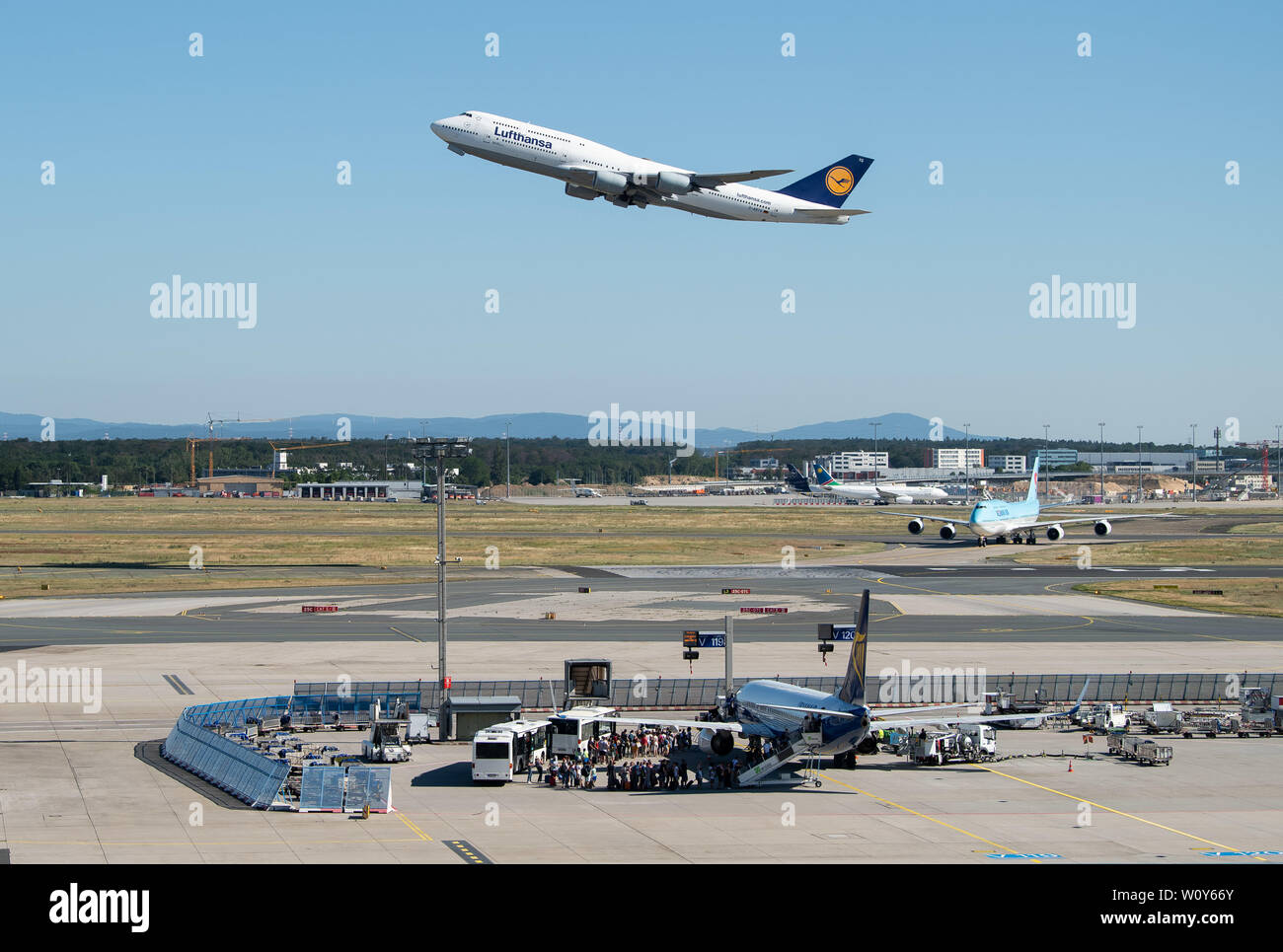 28 Juni 2019 Hessen Frankfurt Main Kurz Nach Dem Start Einer