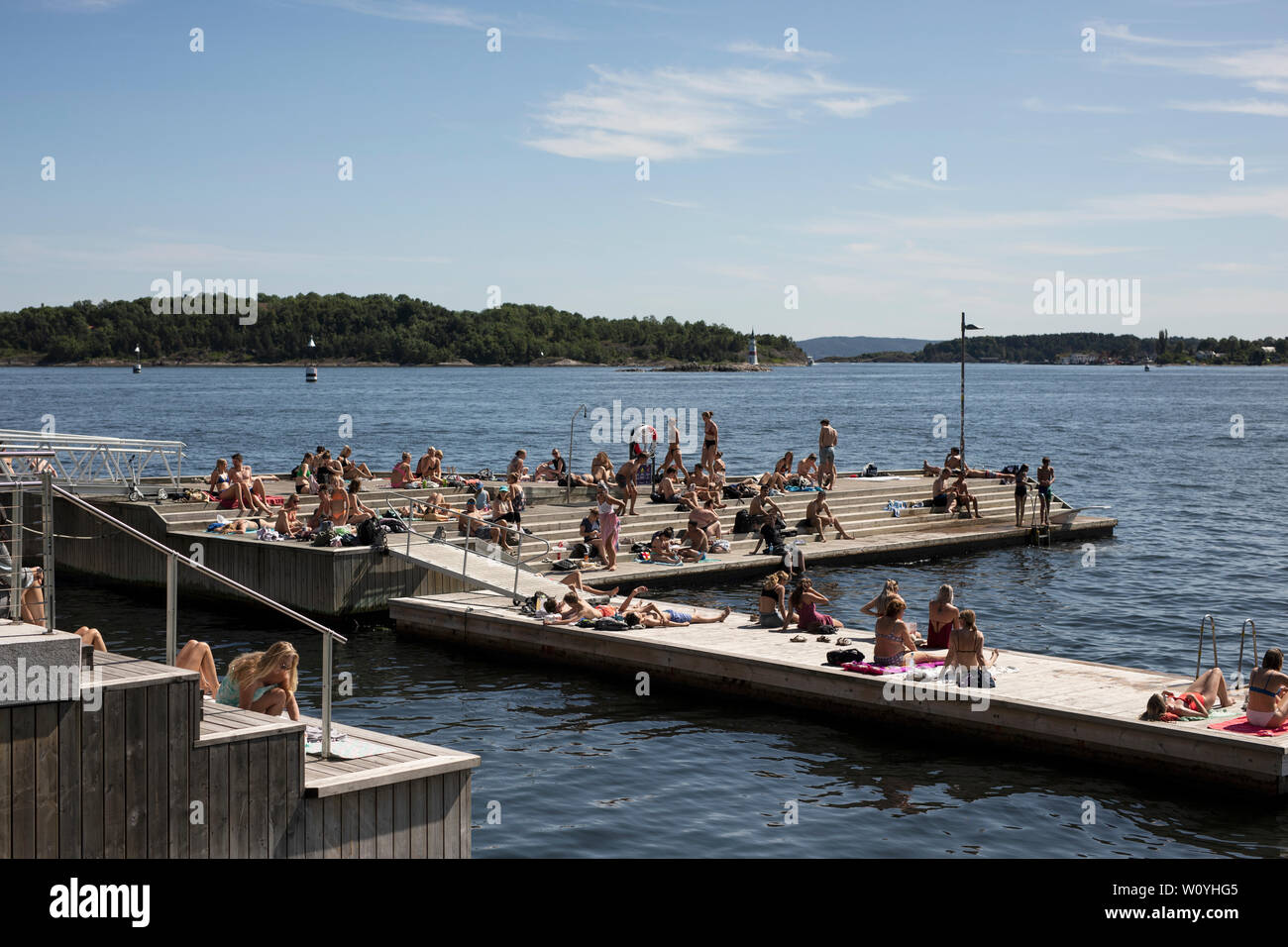 Die tjuvholmen Schwimmbad auf der Strandpromenaden in Oslo, Norwegen. Stockfoto