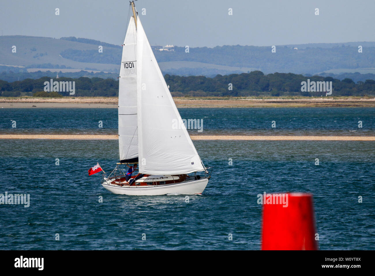 Bracklesham Straße, Hayling Island. 28. Juni 2019. Schöne sonnige Wetter entlang der Südküste heute. Tagesausflügler genießen das Wetter in Hayling Island Sailing Club in Hampshire. Credit: James Jagger/Alamy leben Nachrichten Stockfoto
