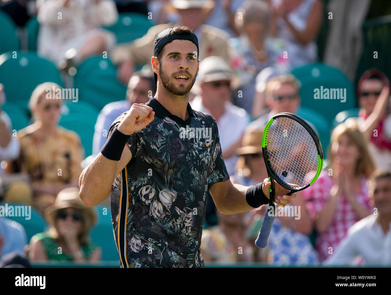 Slough, Großbritannien. 28 Juni, 2019. Karen Khachanov in Russland während des Boodles tennis Ausstellung 2019 Tag 4 bei Stoke Park, Slough, England am 28. Juni 2019. Foto von Andy Rowland. Credit: PRiME Media Images/Alamy leben Nachrichten Stockfoto