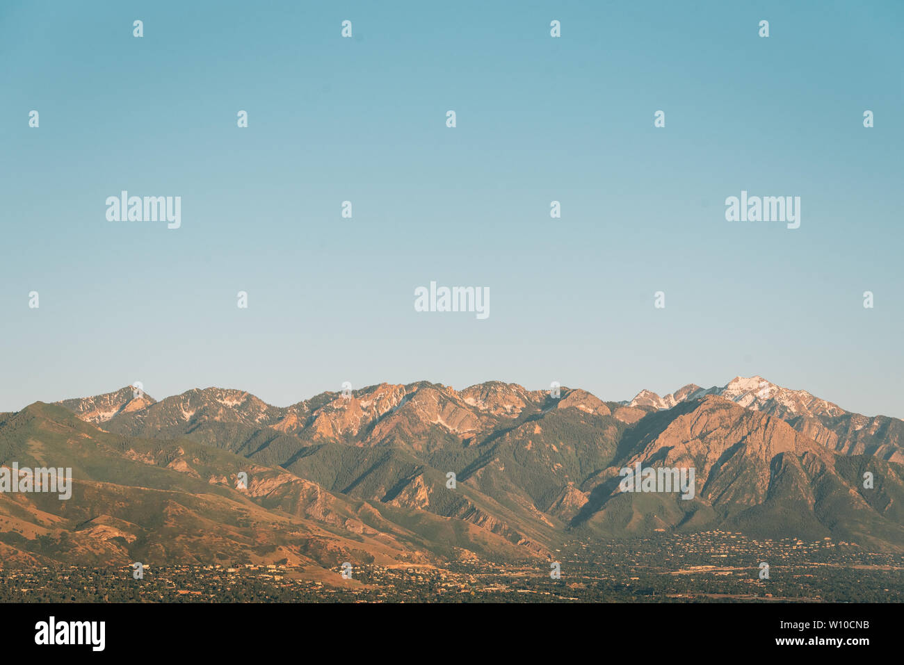 Ansicht der Wasatch Berge von Ensign Peak, in Salt Lake City, Utah Stockfoto