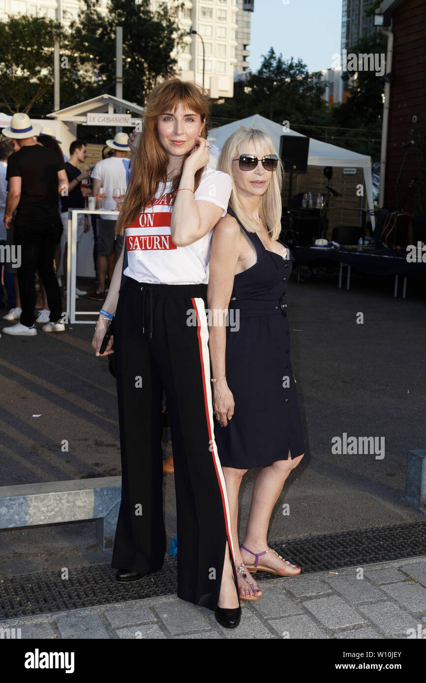 Paris, Frankreich. 27.. Juni 2019. Marinella Alagna und Patricia Charpentier besuchen die 7. "Trophée De La Pétanque Gastronomique" im Yatch Marina von Paris. Stockfoto