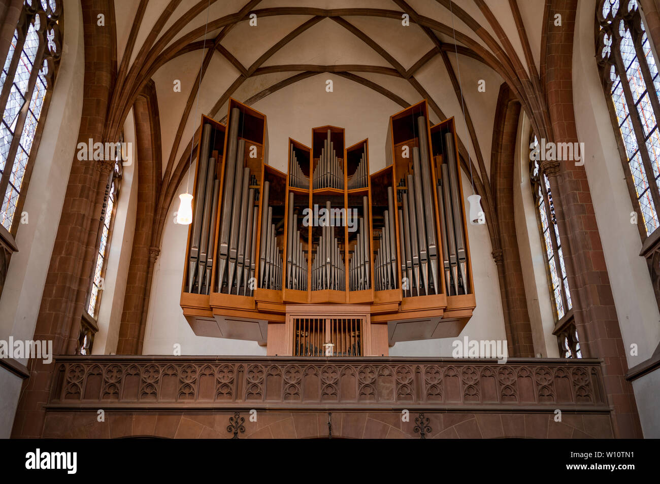 Kirchenorgel in der Dreikönigskirche (Kirche der Heiligen Drei Könige) in Frankfurt, Deutschland Stockfoto