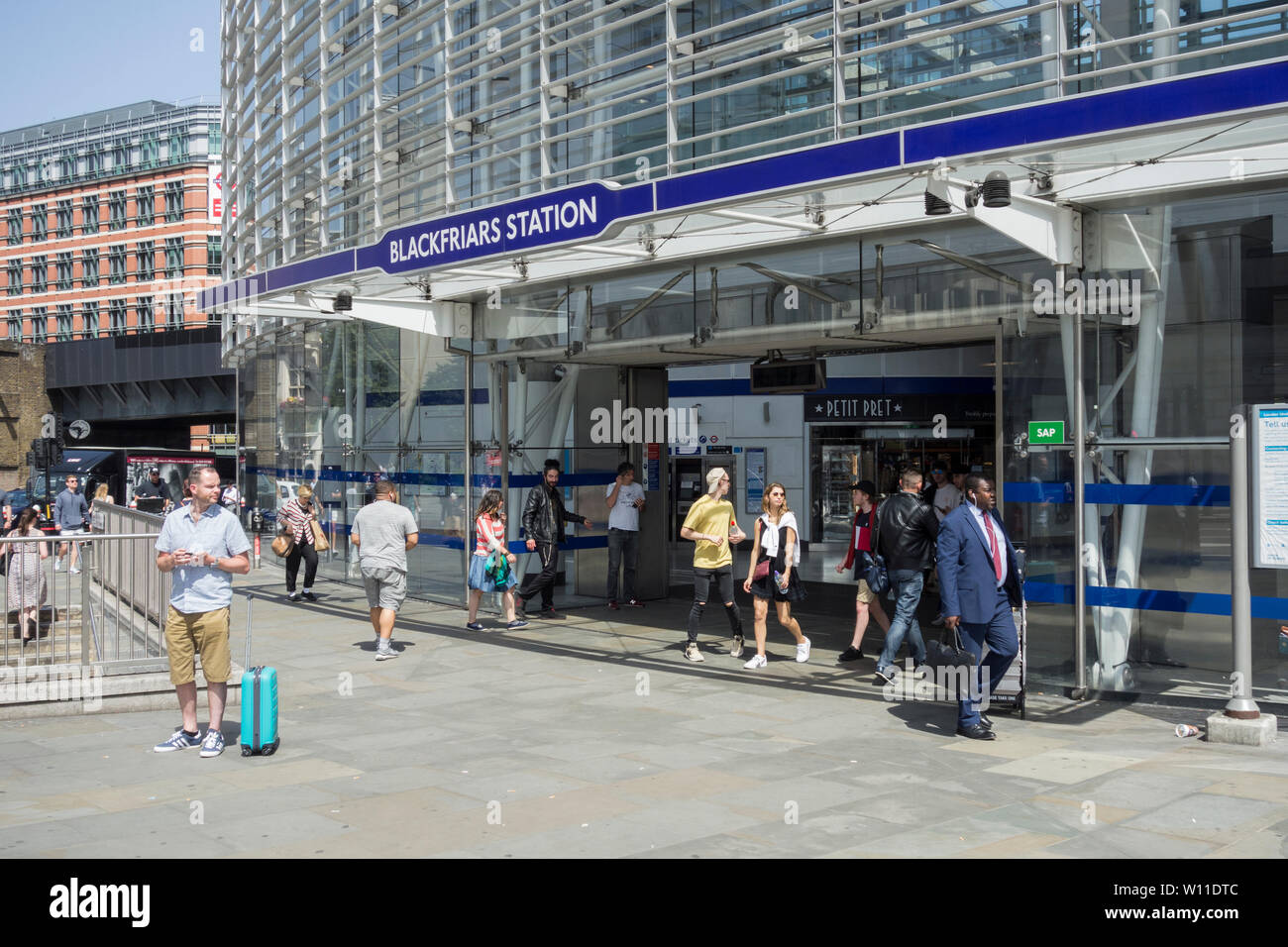 Blackfriars Station, Queen Victoria Street, London, UK Stockfoto