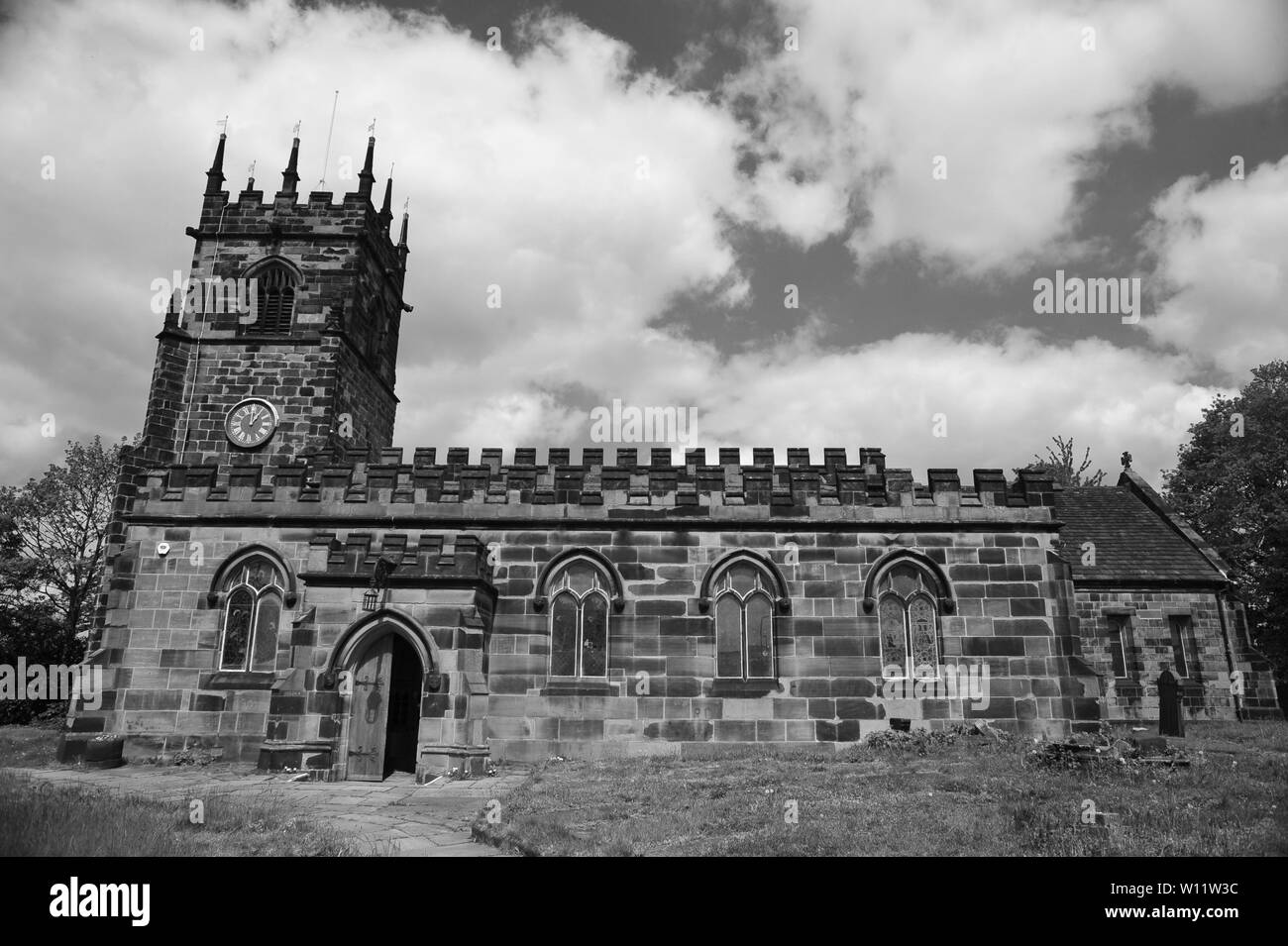 Bilder von Bootle Gebäude. Das Rathaus, die Christus Kirche & der Triade Gebäude Plus St Chads Kirche Kirkby und Huyton Pfarrkirche Huyton. Stockfoto