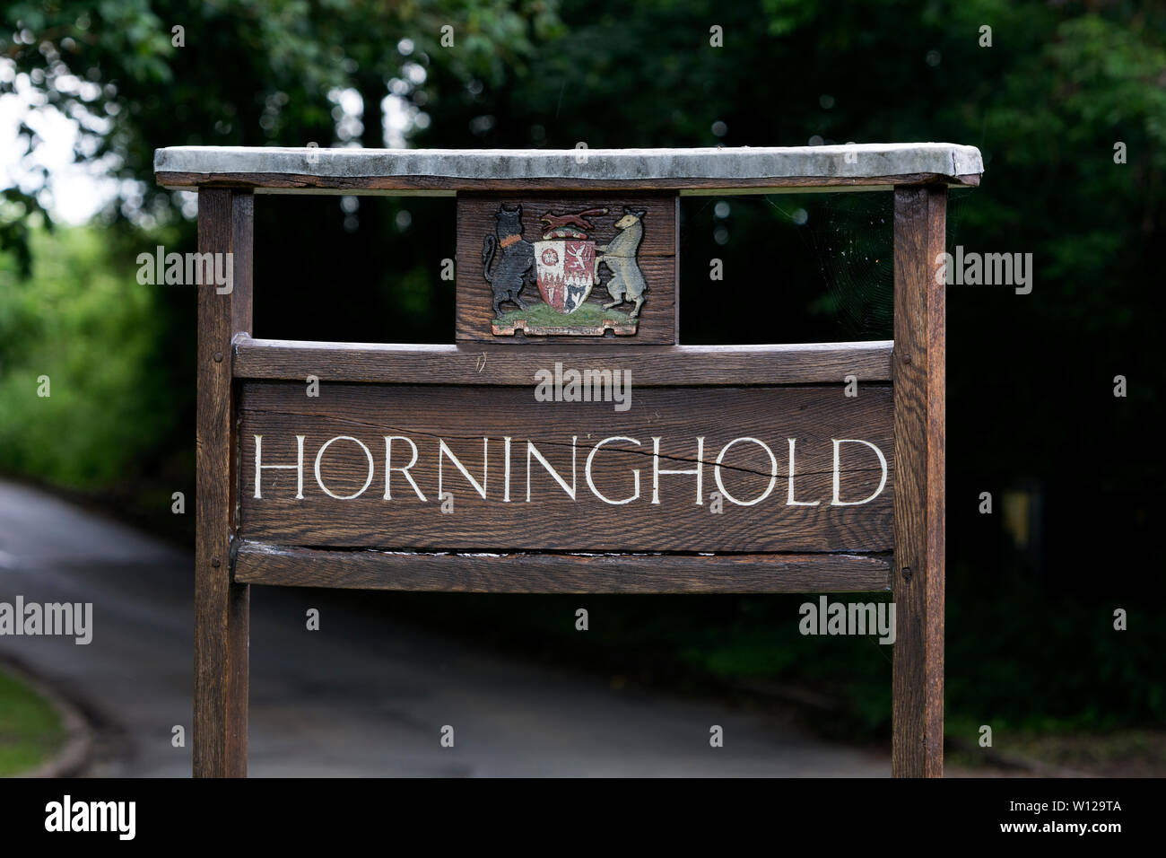 Horninghold Ortsschild, Leicestershire, England, Großbritannien Stockfoto