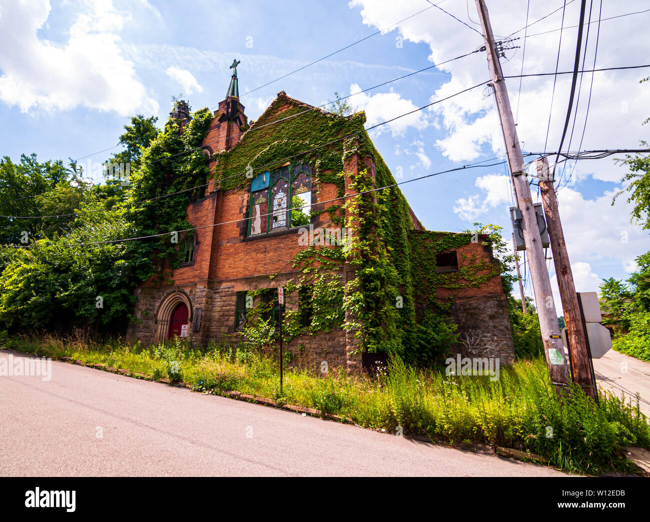 Eine alte verlassene Kirche in den späten 1800er Jahren, Braddock, Pennsylvania, USA gebaut Stockfoto