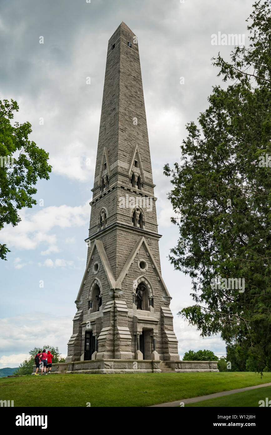 Saratoga Denkmal, Stein Obelisk in Saratoga County, Teil von Saratoga Battlefield National Historical Park, Upstate NY, USA 1877-1882 gebaut Stockfoto