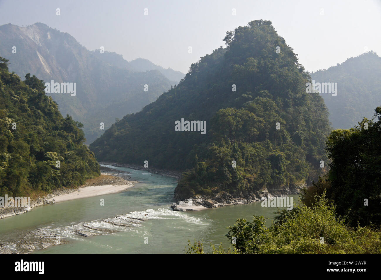 Zusammenfluss von Seti Gandaki Trisuli River mit (trishuli) Fluss, Chitwan Bezirk, Nepal Stockfoto