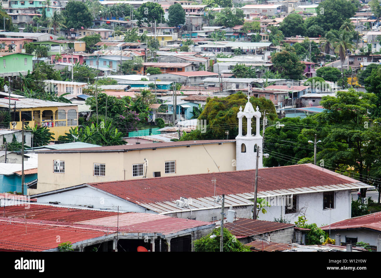 Eine Ansicht eines klassischen Nachbarschaft in San Miguelito, einer der am meisten bevölkerten Distrikt von Panama Stockfoto