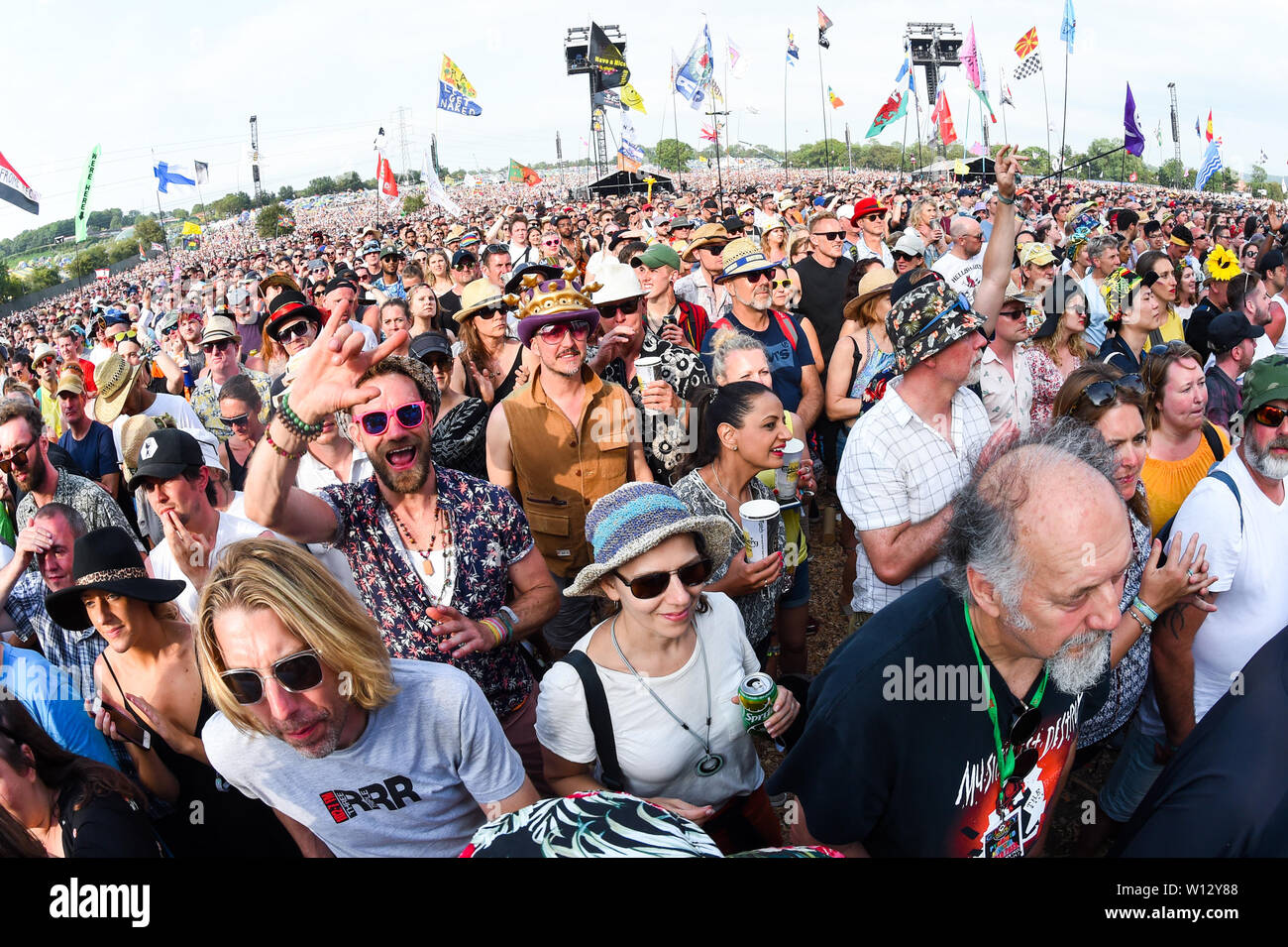 Glastonbury, Pilton, Somerset, UK. 29. Juni 2019. Menge Atmosphäre als Hozier durchführen auf der Pyramide auf der Bühne Glastonbury Festival am 29. Juni 2019. Credit: Weibliche Perspektive/Alamy leben Nachrichten Stockfoto