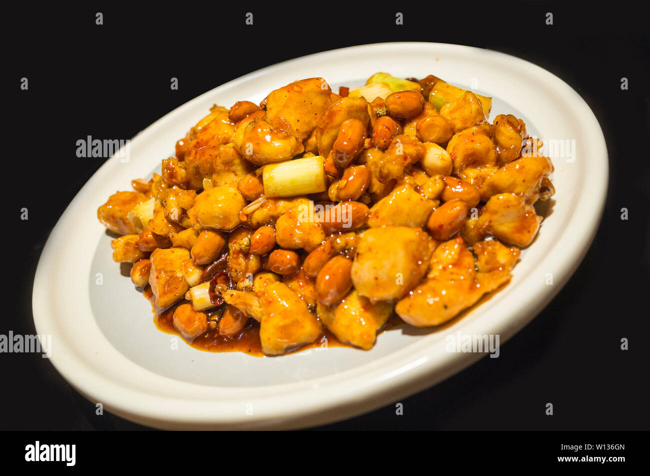 Kung Pao Huhn. Stockfoto
