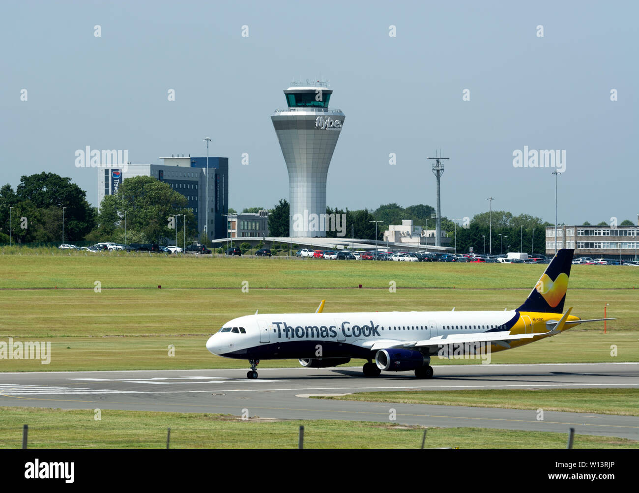 Thomas Cook Airbus A321 am Flughafen Birmingham, Großbritannien Stockfoto