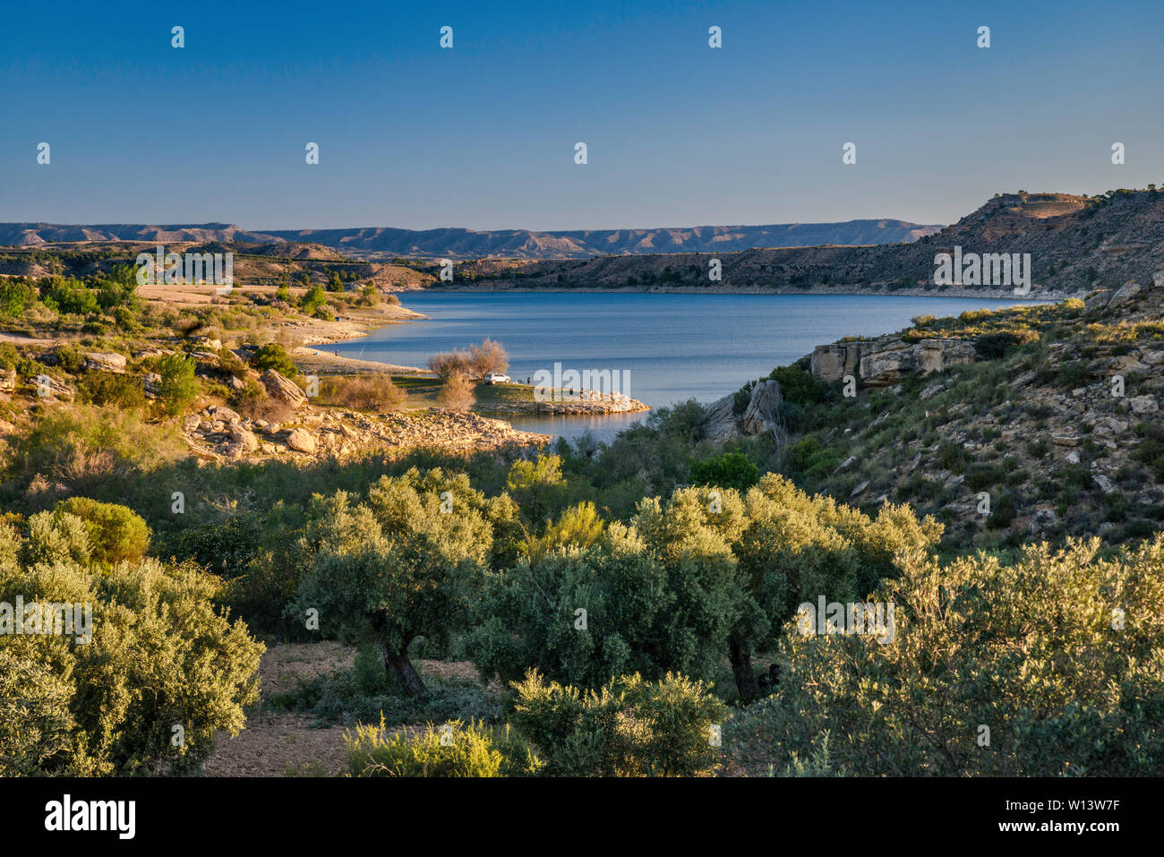 Embalse de Mequinenza (Mar de Aragón) Behälter am Fluss Ebro in der Nähe der Stadt von Ebro, Provinz Zaragoza, Aragon, Spanien Stockfoto