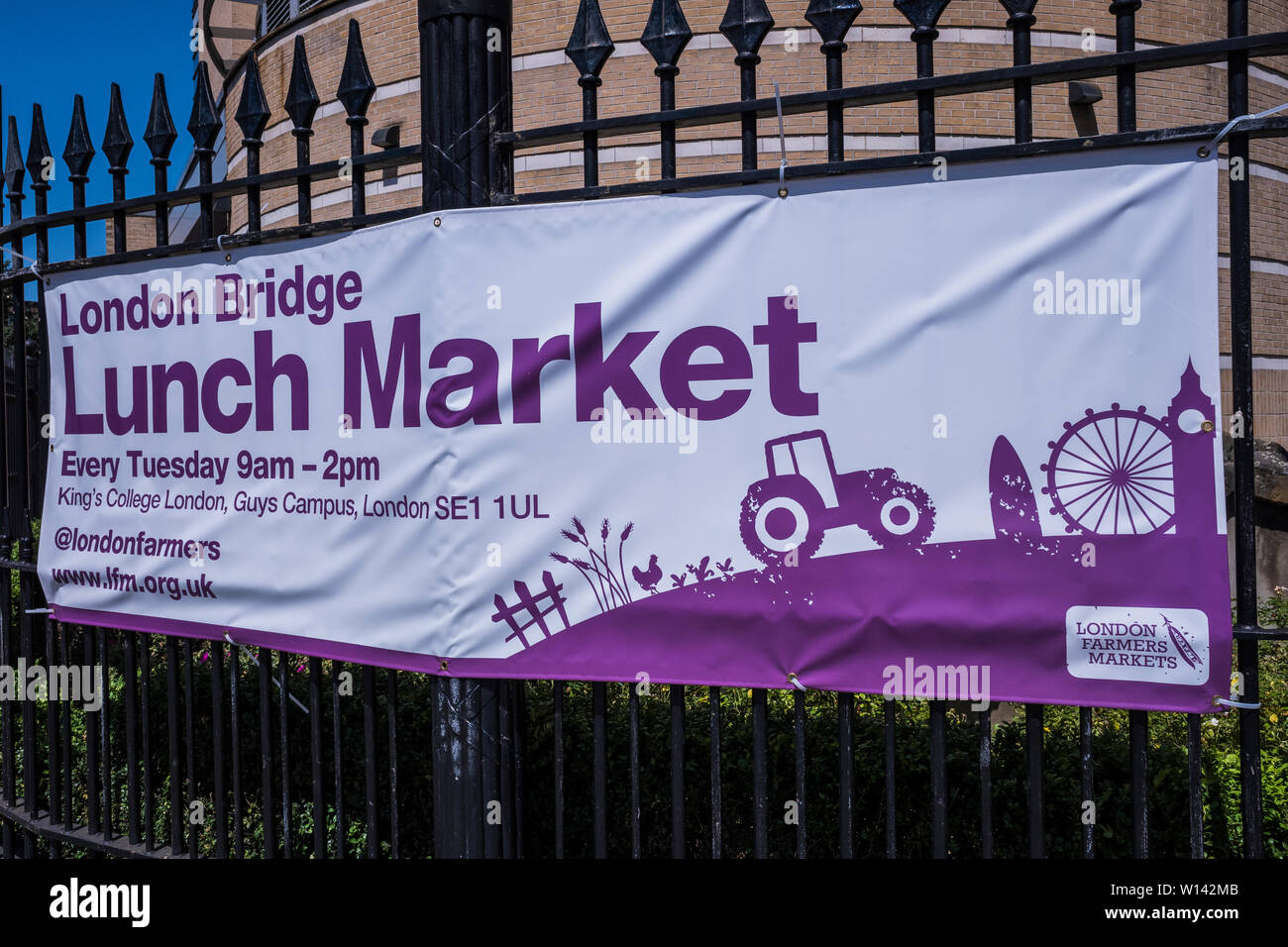 London Bridge Mittagessen Markt, King's College Campus, London, England, Großbritannien Stockfoto