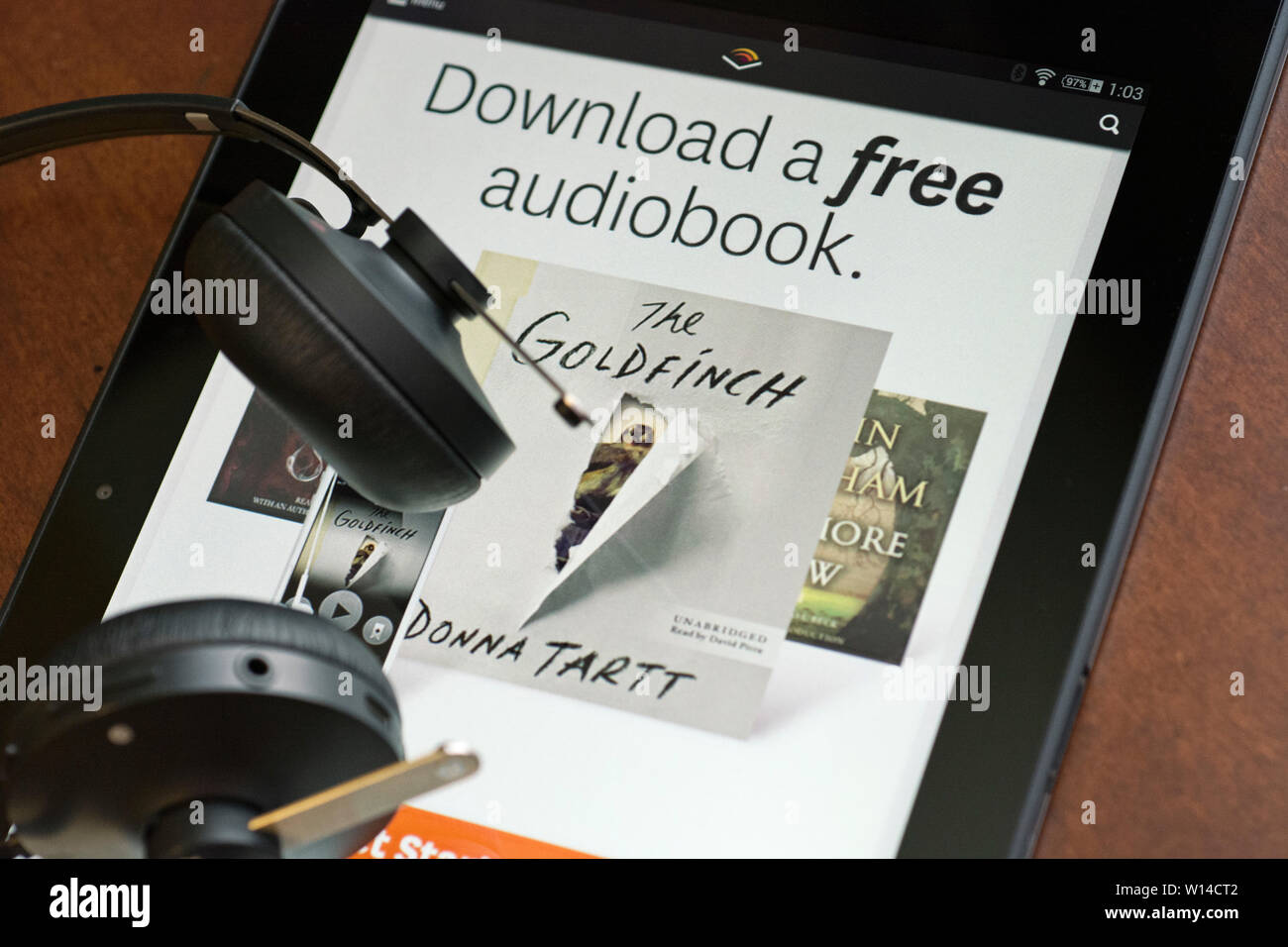 Audible Web-Site auf Tablet, Angebot zum Download Kostenloses Hörbuch Stockfoto