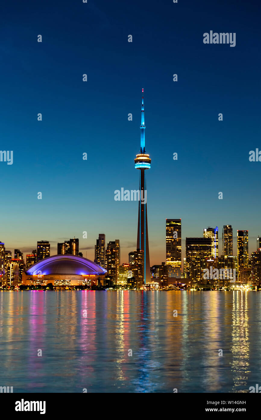 Toronto, Ontario, Kanada 2019. Blick von Toronto Island bei Sonnenuntergang. Stockfoto