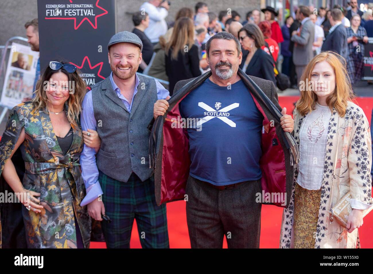 Edinburgh, Großbritannien. 30. Juni, 2019. Die 2019 Edinburgh International Film Festival ist zu Ende mit der Weltpremiere von Frau Lowry & Sohn starring Venessa Redgrave & Timothy-splitter gebracht. Bild: Richard Grau und Angus Macfadyen mit Partnern Credit: Rich Dyson/Alamy leben Nachrichten Stockfoto