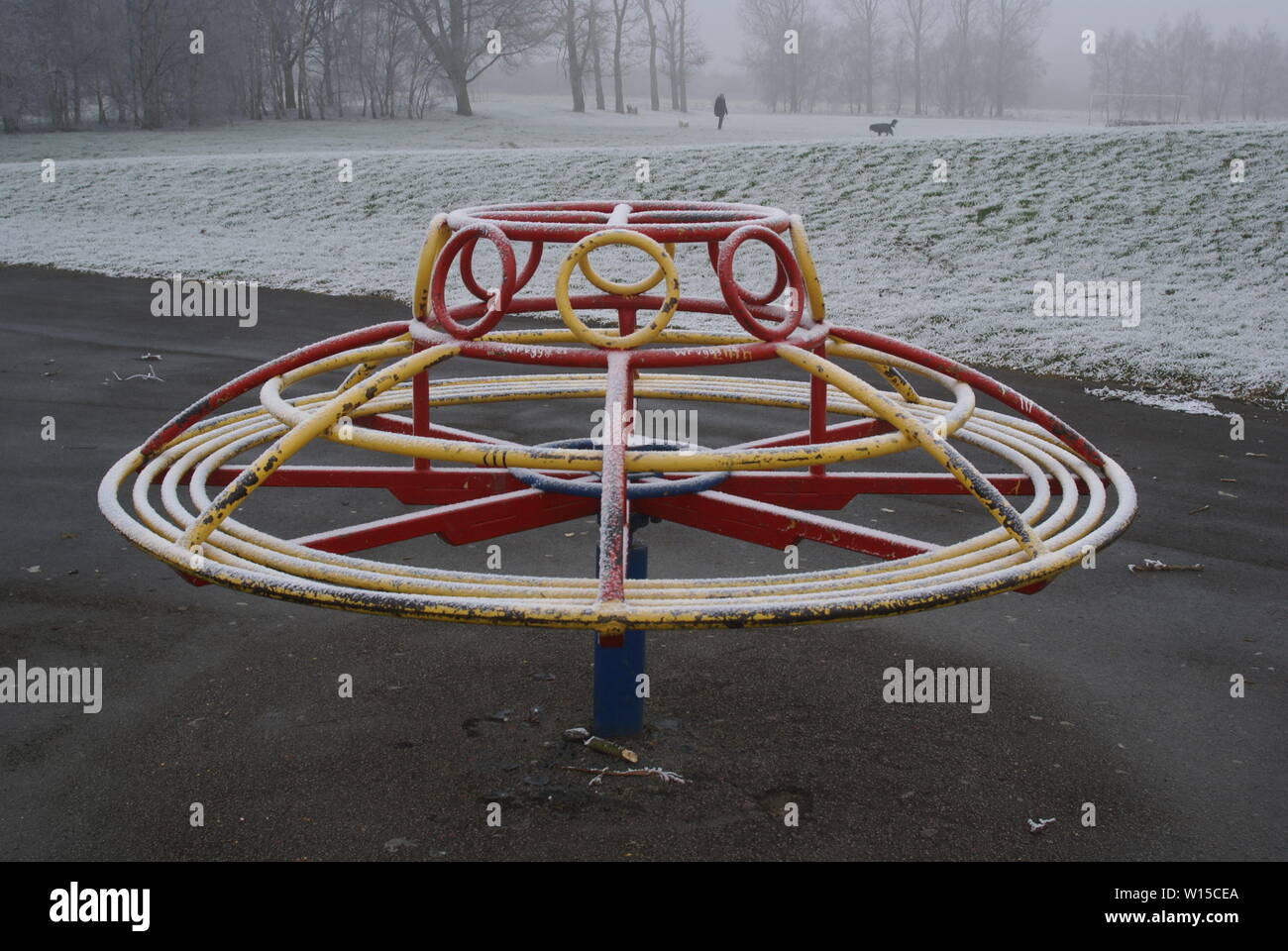 Play Park im Winter Stockfoto