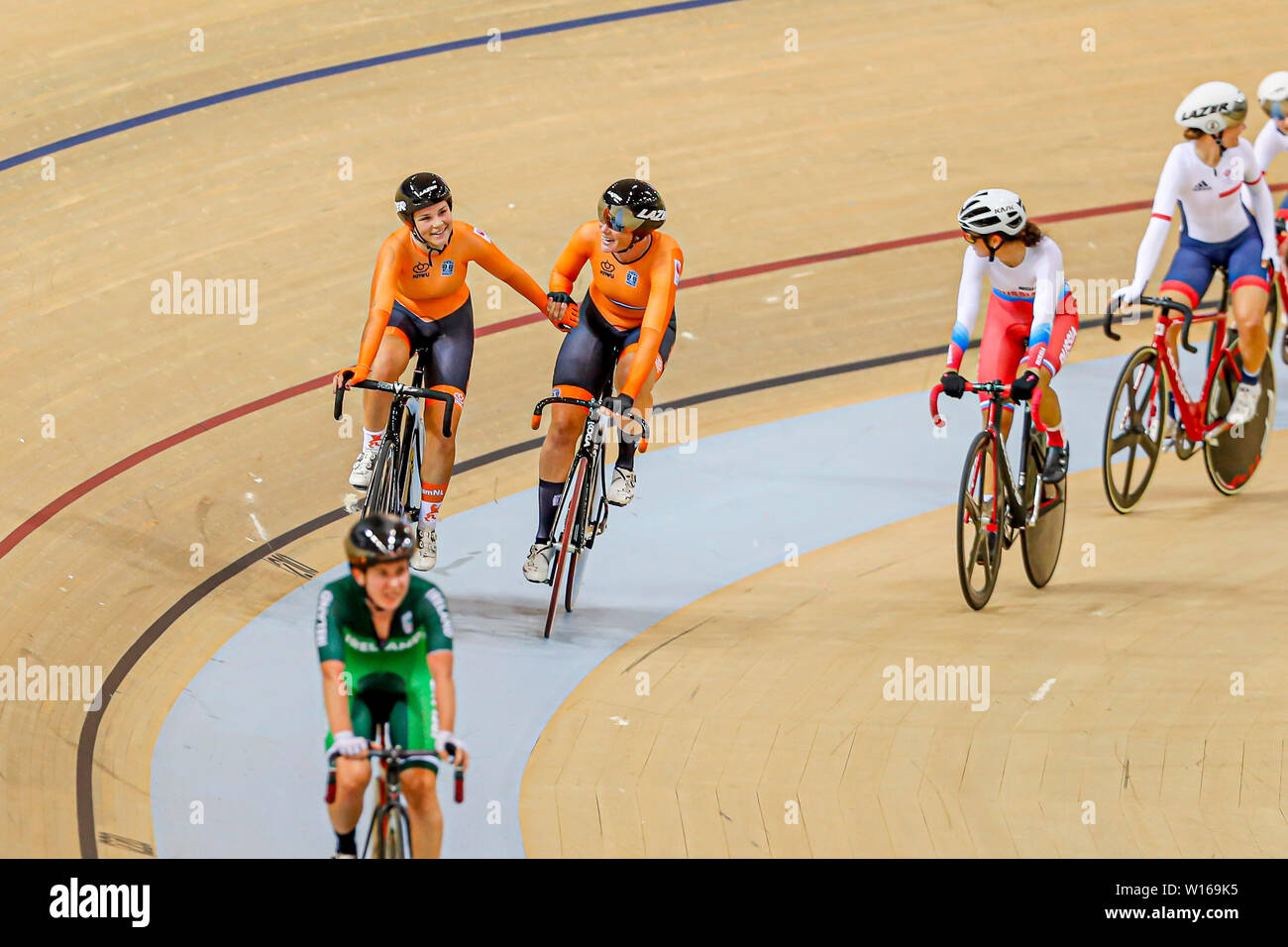 30-06-2019: Sportnieuws: Europese Spelen: Minsk Radfahren - Track: Frauen Madison Kirsten Wild der Niederlande und Amber van der Hulst der Niederlande Stockfoto