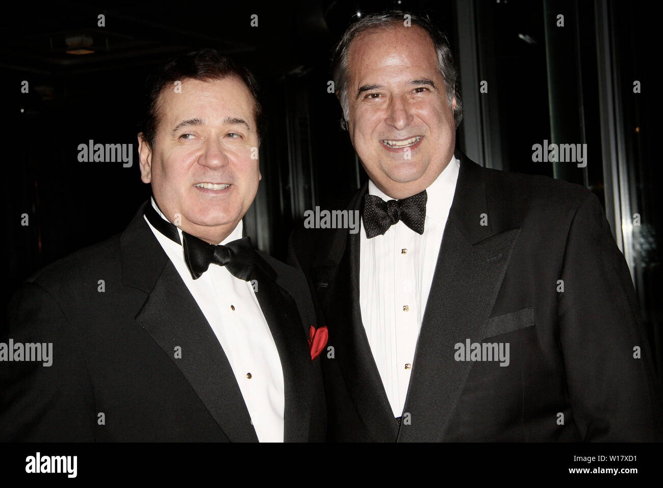 New York, USA. 11. Februar, 2009. Lee Roy Ries, Stewart F. Spur am 25. des Drama League jährlich alle Sterne Benefizgala im Rainbow Room. Quelle: Steve Mack/Alamy Stockfoto