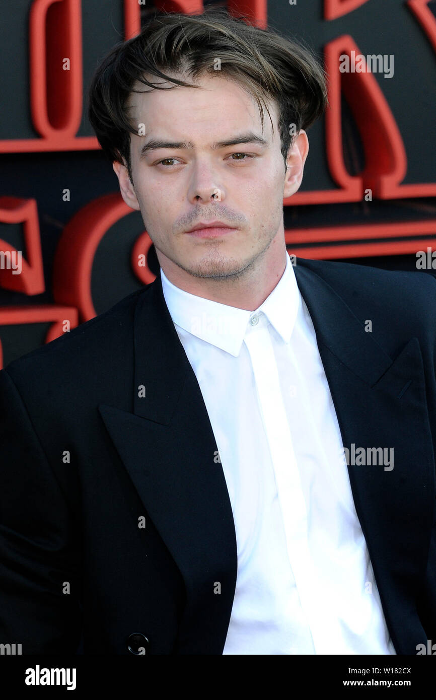 Santa Monica, USA. 28 Juni, 2019. Charlie Heaton bei der Weltpremiere von Jahreszeit 3 des Netflix TV-Serie tranger Dinge' bei Barnum Halle. Santa Monica, 28.06.2019 | Verwendung der weltweiten Kredit: dpa/Alamy leben Nachrichten Stockfoto