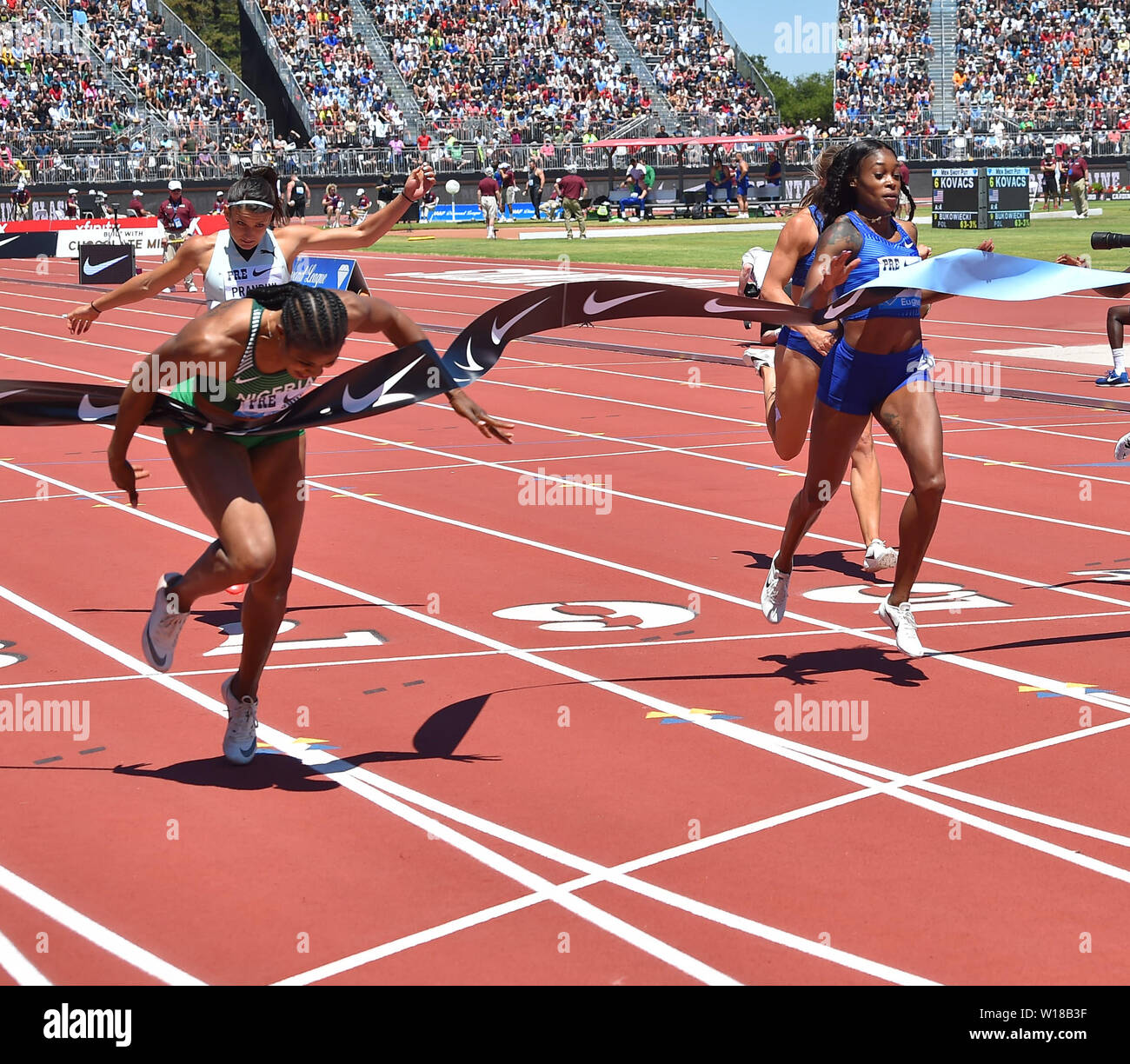 Blessing Okagbare Gewinne während der Frauen 200 m Diamond League Leichtathletik Prefontaine Classic an der Stanford University in Kalifornien. Stockfoto