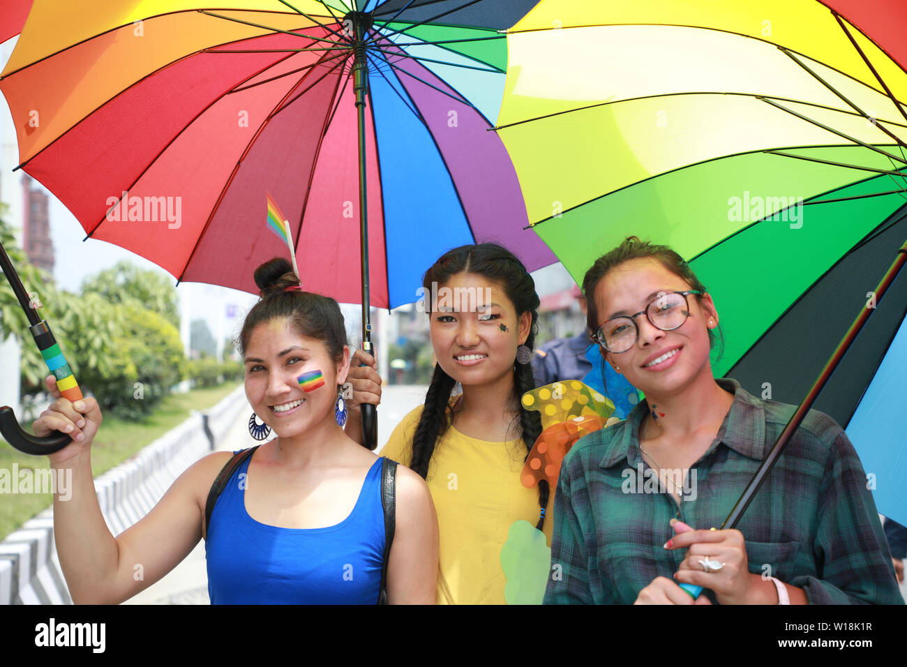 Kathmandu, Nepal, 29. Juni 2019. Mitglieder der LGBTIQ Gemeinschaft in Nepal erste Pride Parade Monat in Kathmandu, Nepal. Sarita Khadka/Alam Stockfoto