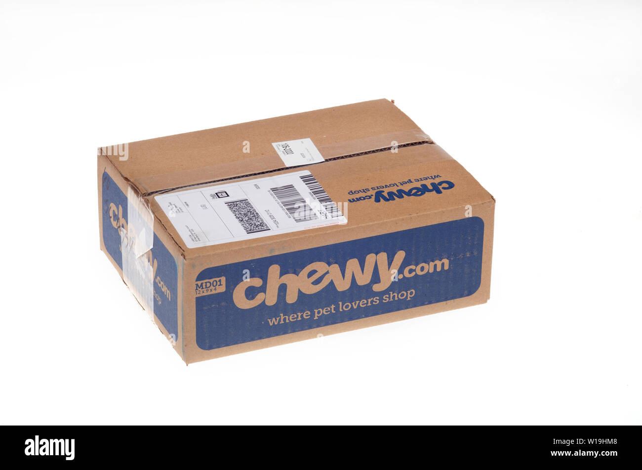 Chewy Heimtierbedarf box über FedEx Home Delivery auf weißem Hintergrund geliefert Stockfoto