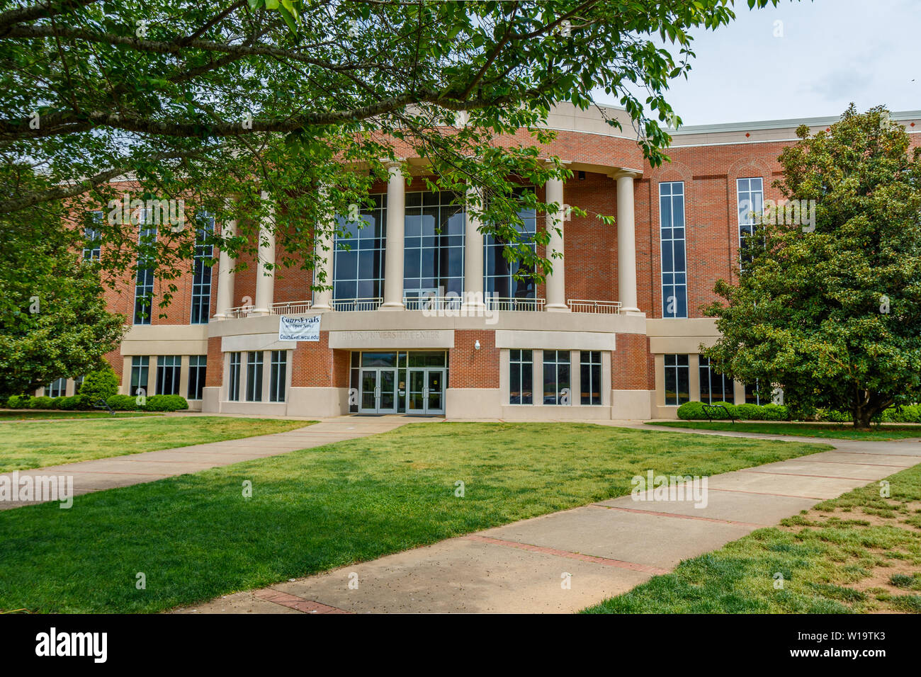 CULLOWHEE, NC, USA - 4. Mai: A.K. Hinds University Center am 4. Mai 2019 an der Western Carolina University in Cullowhee, North Carolina. Stockfoto