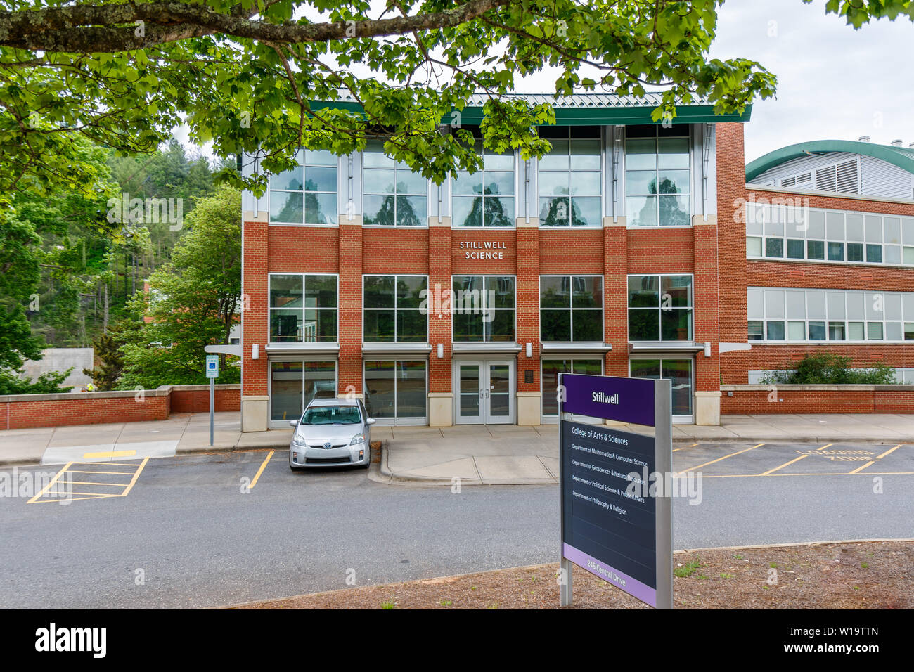 CULLOWEE, NC, USA - Mai 4: Stillwell Gebäude am Mai 4,2019 an der Western Carolina University, Hochschule der Künste und der Wissenschaften in Cullowhee, North Carolina. Stockfoto