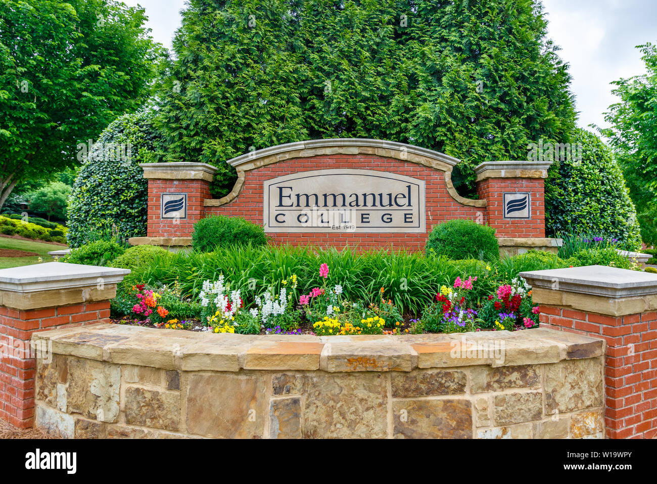FRANKLIN SPRINGS, GA, USA - Mai 3: Eingang Sign on Mai 3, 2019 am Emmanuel College in Franklin Springs, Georgia. Stockfoto