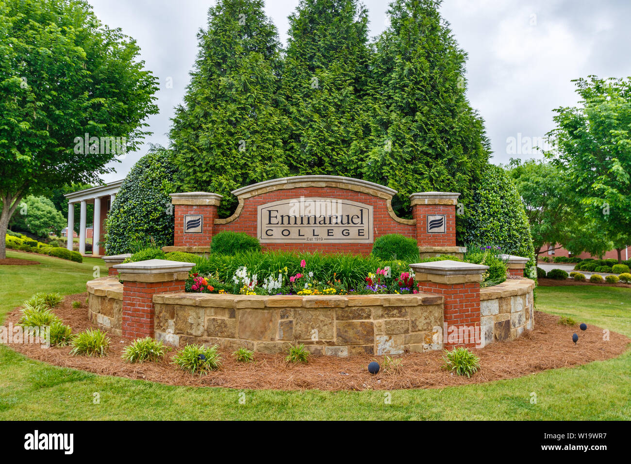 FRANKLIN SPRINGS, GA, USA - Mai 3: Eingang Sign on Mai 3, 2019 am Emmanuel College in Franklin Springs, Georgia. Stockfoto