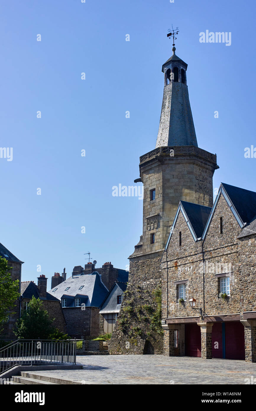 Das belfrey läuten Clock in Fougères, Bretagne, Frankreich Stockfoto