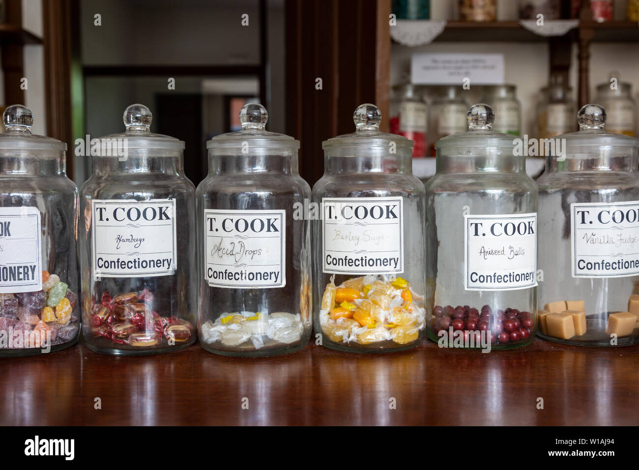 Old fashioned Sweet Shop Interieur in einem Museum GROSSBRITANNIEN Stockfoto