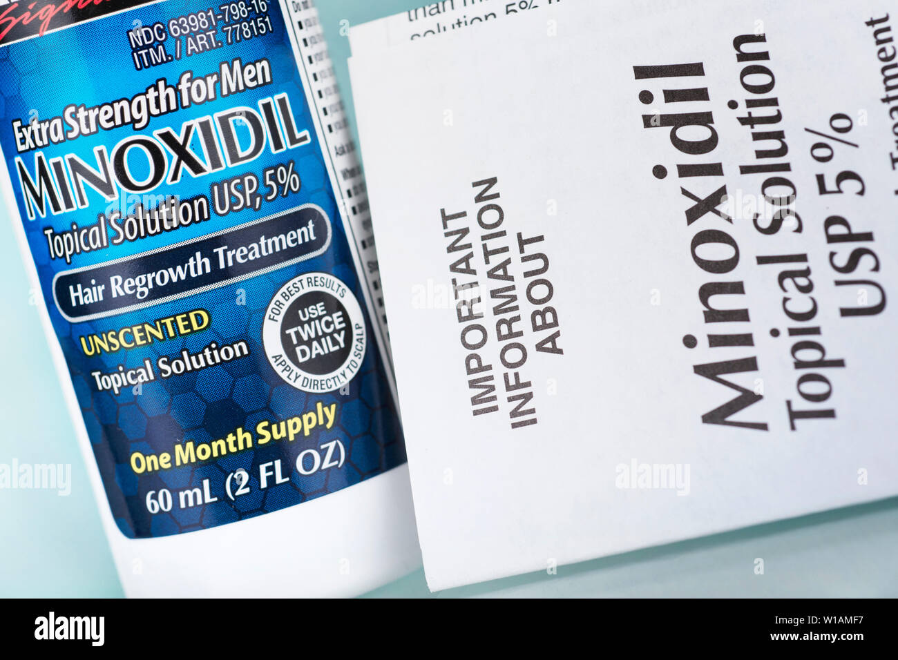Minoxidil 5% Aktuelle Lösung Flasche, Haarwachstum Behandlung Stockfoto