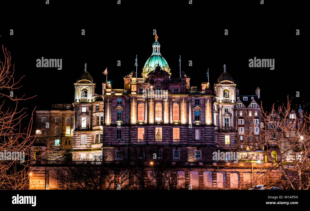 Museum auf dem Damm bei Nacht, Edinburgh, Schottland, Großbritannien Stockfoto