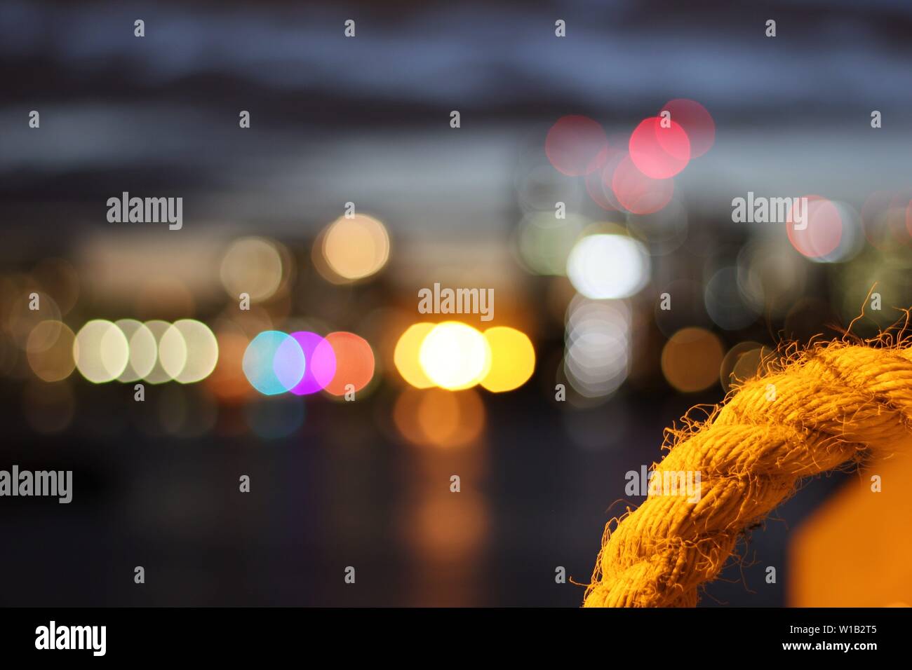 Bokeh hinter Seil Knoten in der Docklands, London, England, Großbritannien Stockfoto