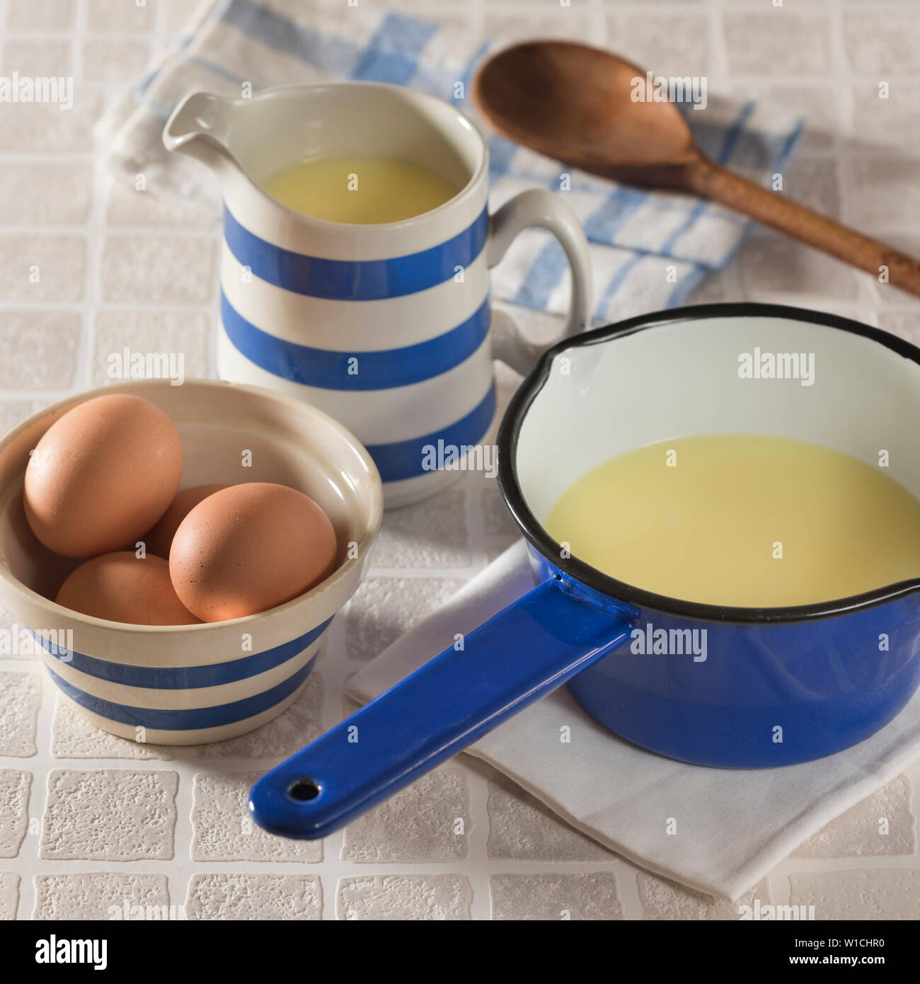 Vanillepudding. Vanille Dessert Sauce. Stockfoto
