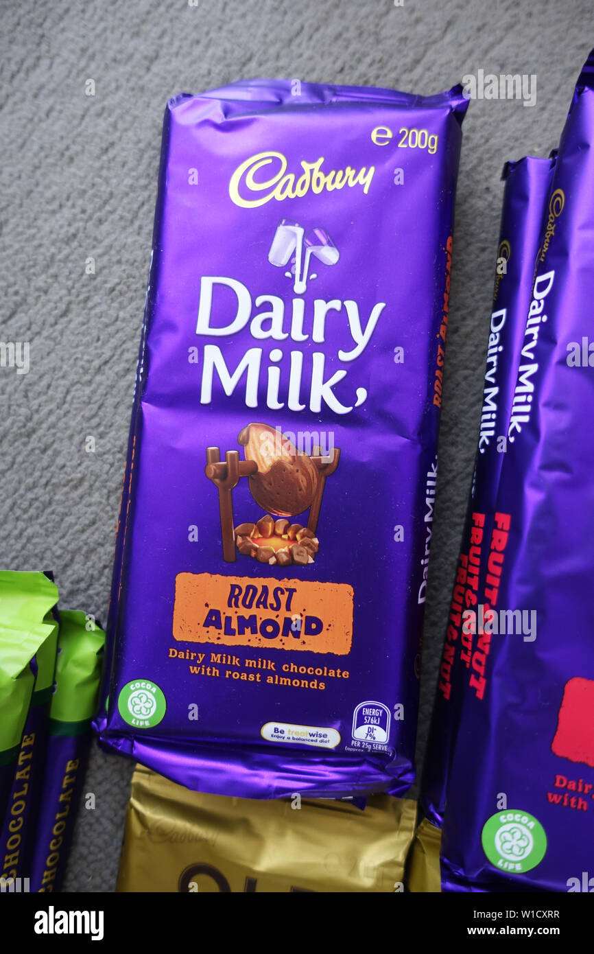 Australische geröstete Mandel Cadbury Dairy Milk Schokolade Stockfoto