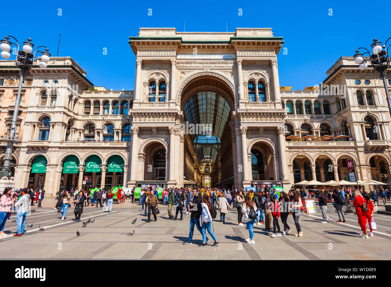 Mailand, Italien - 09 April, 2019: Die Galleria Vittorio Emanuele II ist die älteste aktive Einkaufszentrum und ein Wahrzeichen von Mailand in Italien Stockfoto
