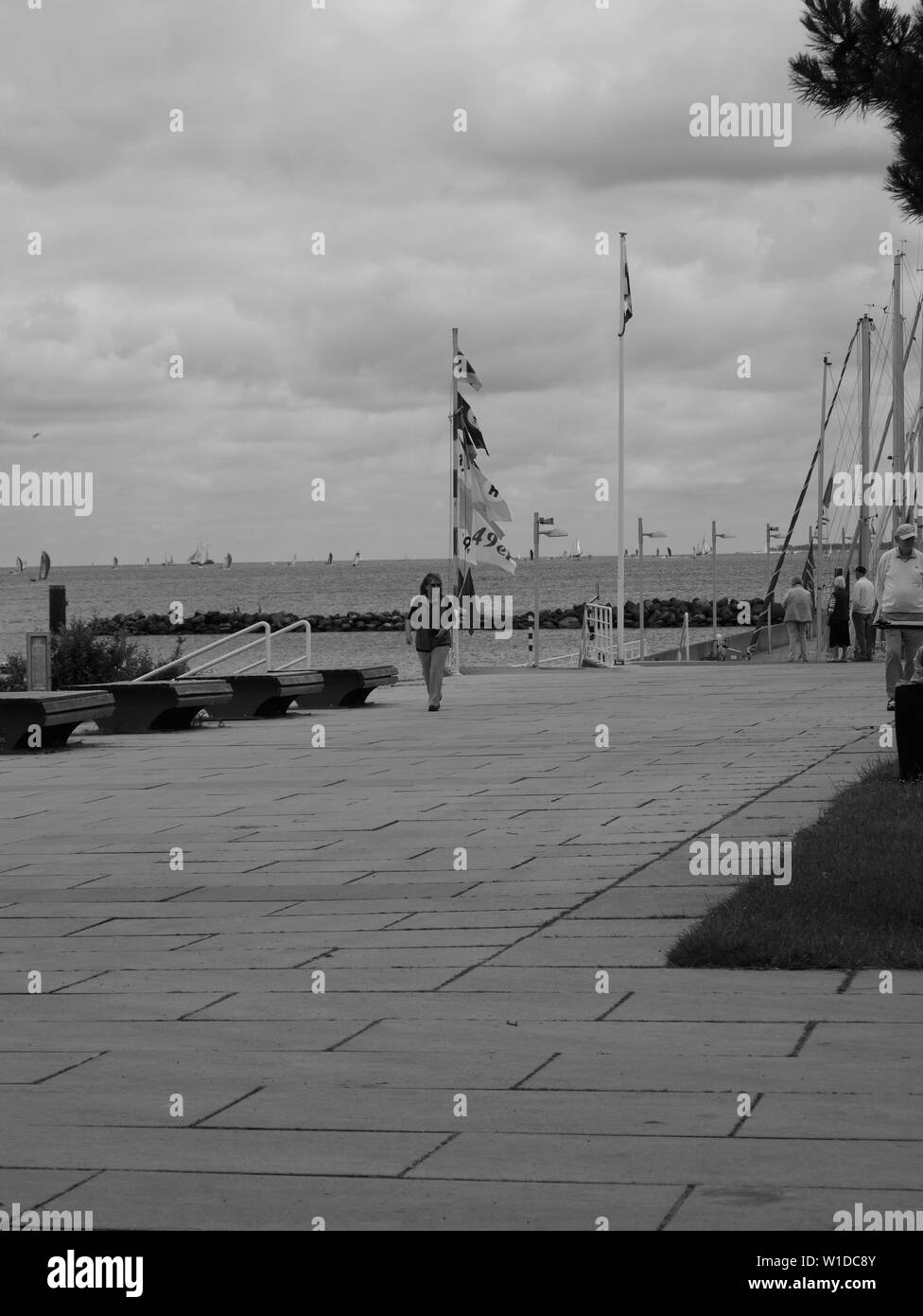 Schwarze und weiße Boardwalk Stockfoto