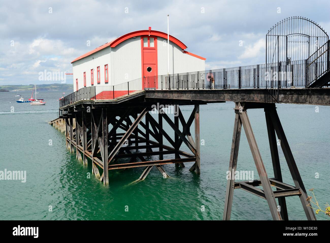 Alte Rettungsboot station Tenby entworfen von W T Douglas diente als Tenby Rettungsboot Station von 1904 - 2005 Pembrokeshire Wales Cymru GROSSBRITANNIEN Stockfoto