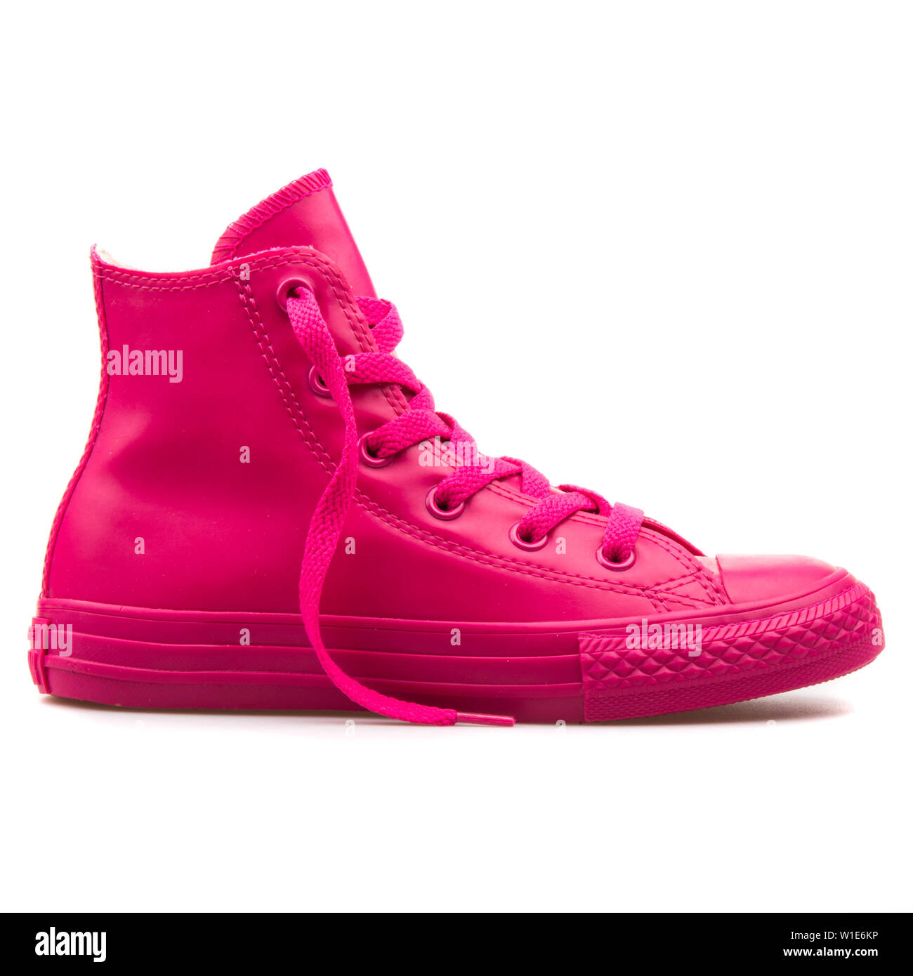 Pinke Converse Schuhe Stockfotos und -bilder Kaufen - Alamy