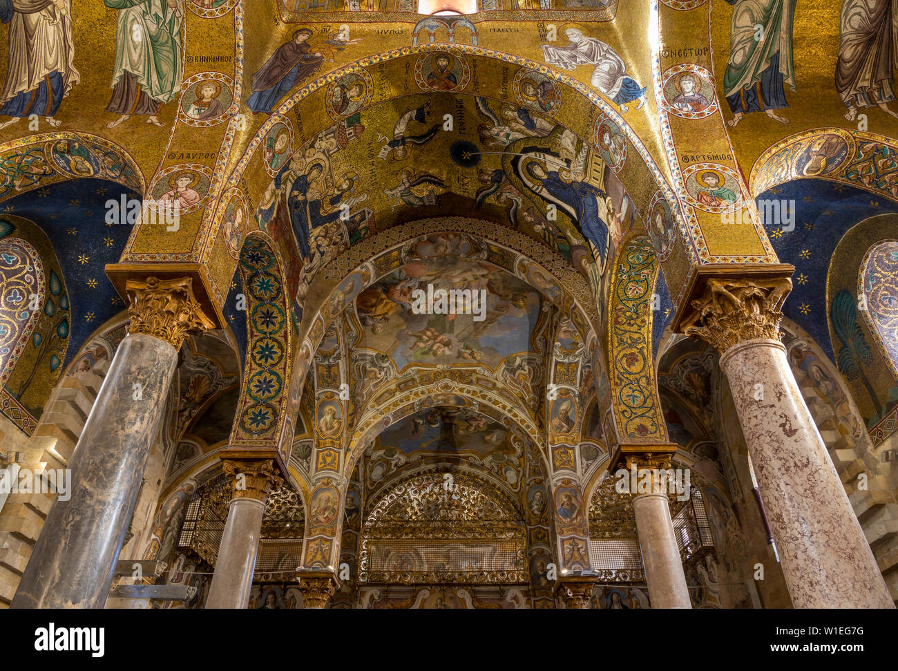 Innenraum der Santa Maria dell'Ammiraglio Kirche (Kirche La Martorana), UNESCO-Weltkulturerbe, Palermo, Sizilien, Italien, Europa Stockfoto