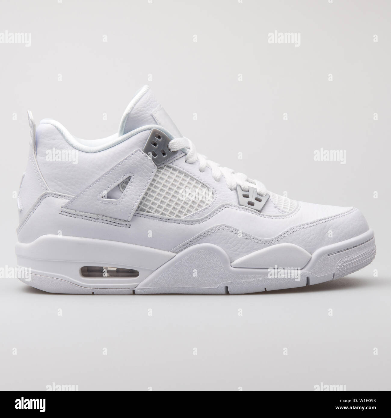 jordan 4 what the 7y